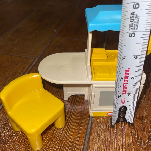 Little Tikes Dollhouse Kitchen Accessories - Picture 2 of 5